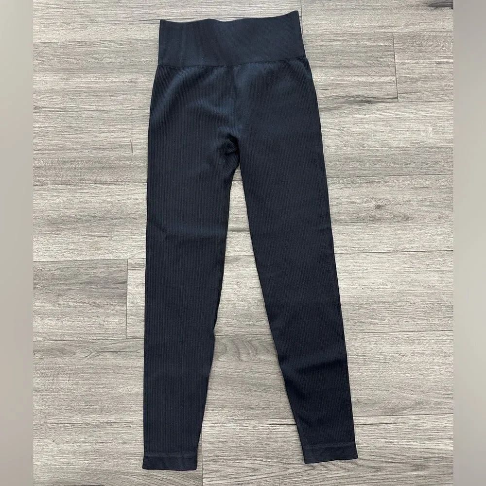 NWOT OQQ Leggings